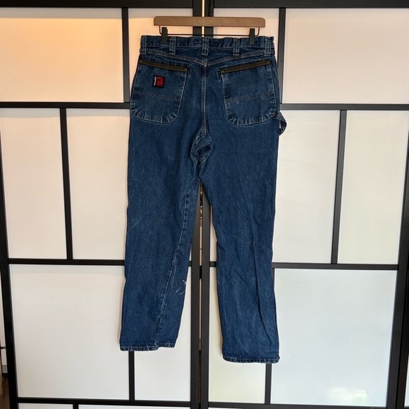 Wrangler Riggs Workwear Jeans Measures 32x32 Blue Denim Hammer Loop. Stain - Picture 1 of 16
